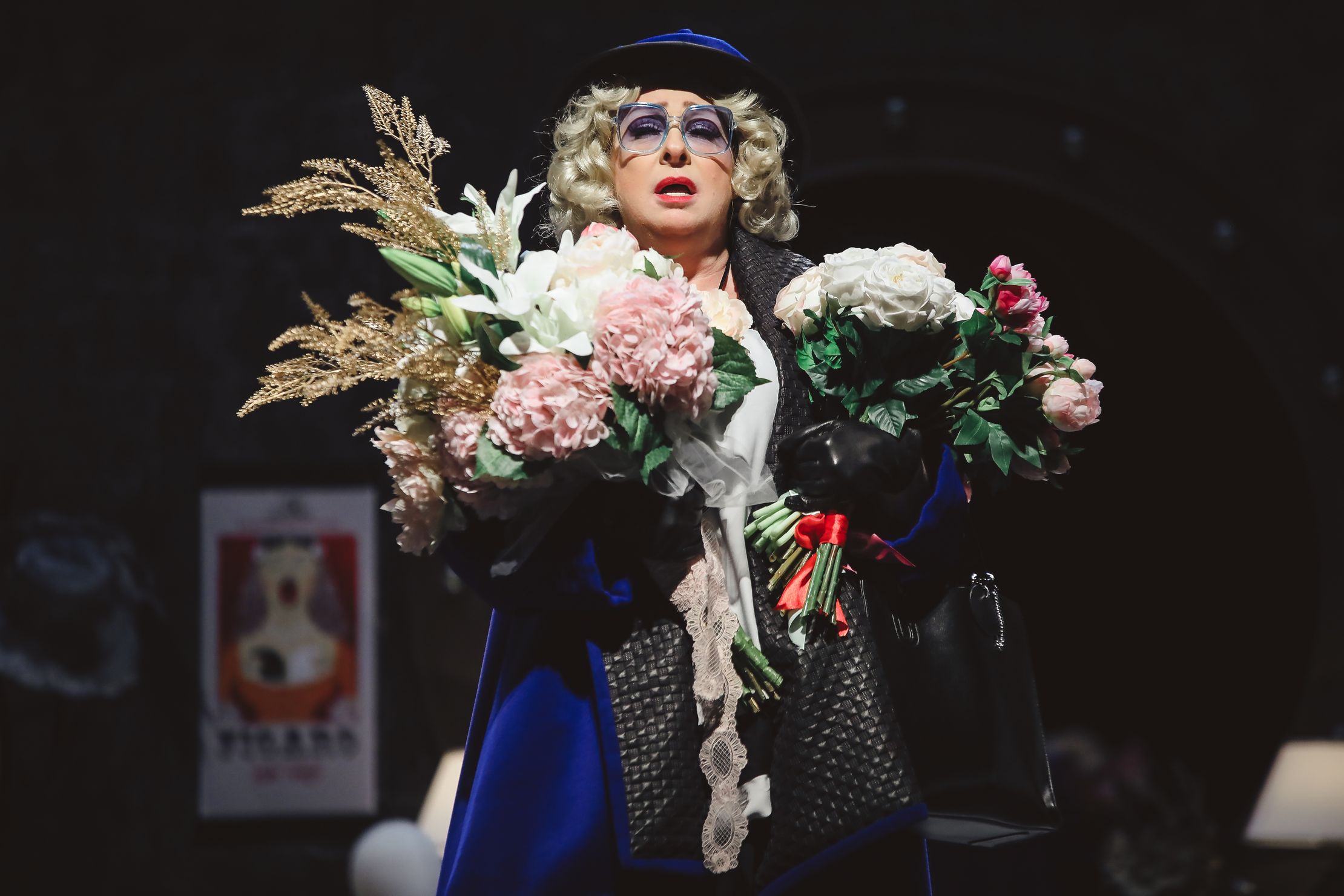 Актриса – афиша