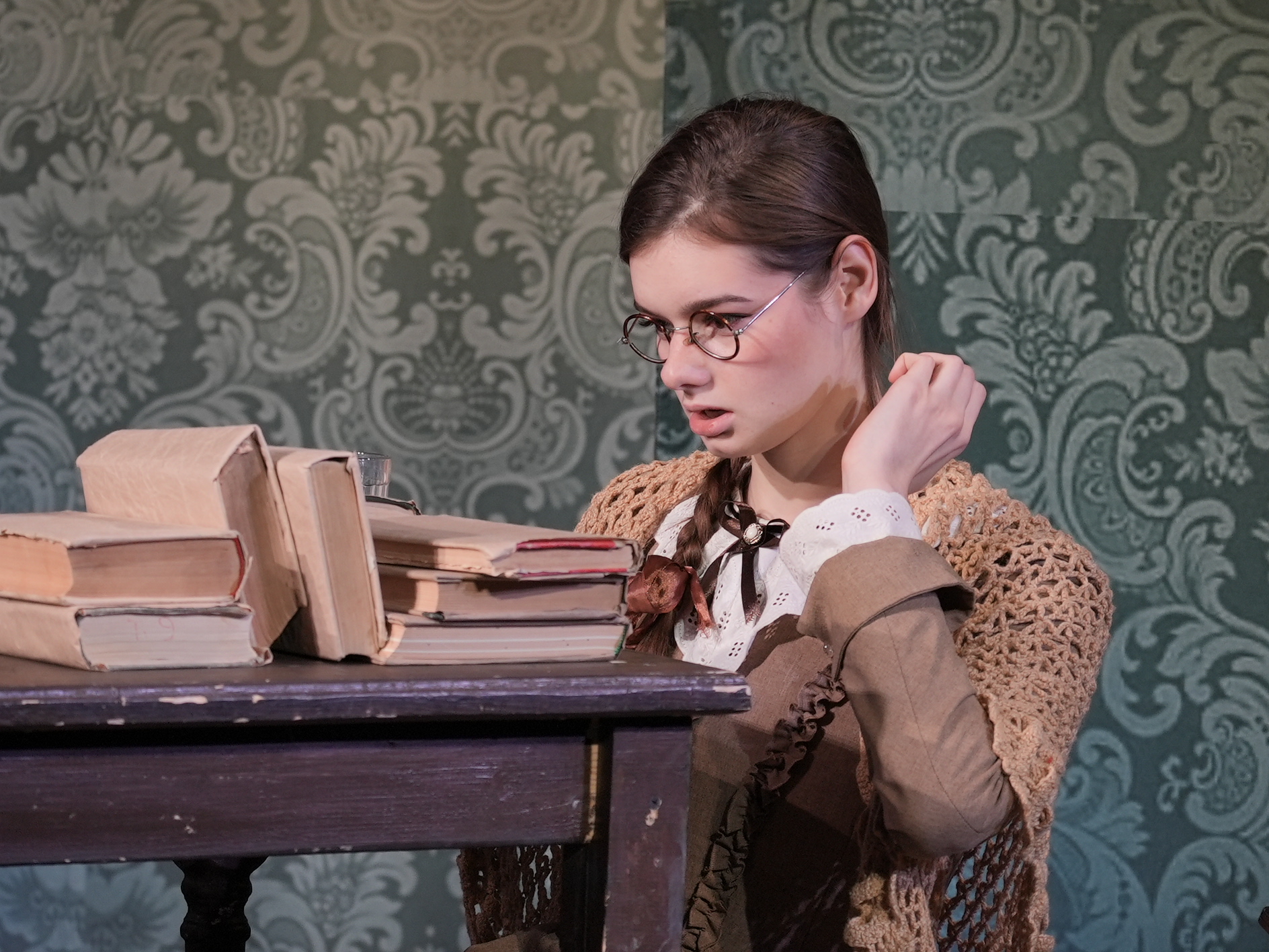 В чужом пиру похмелье – афиша