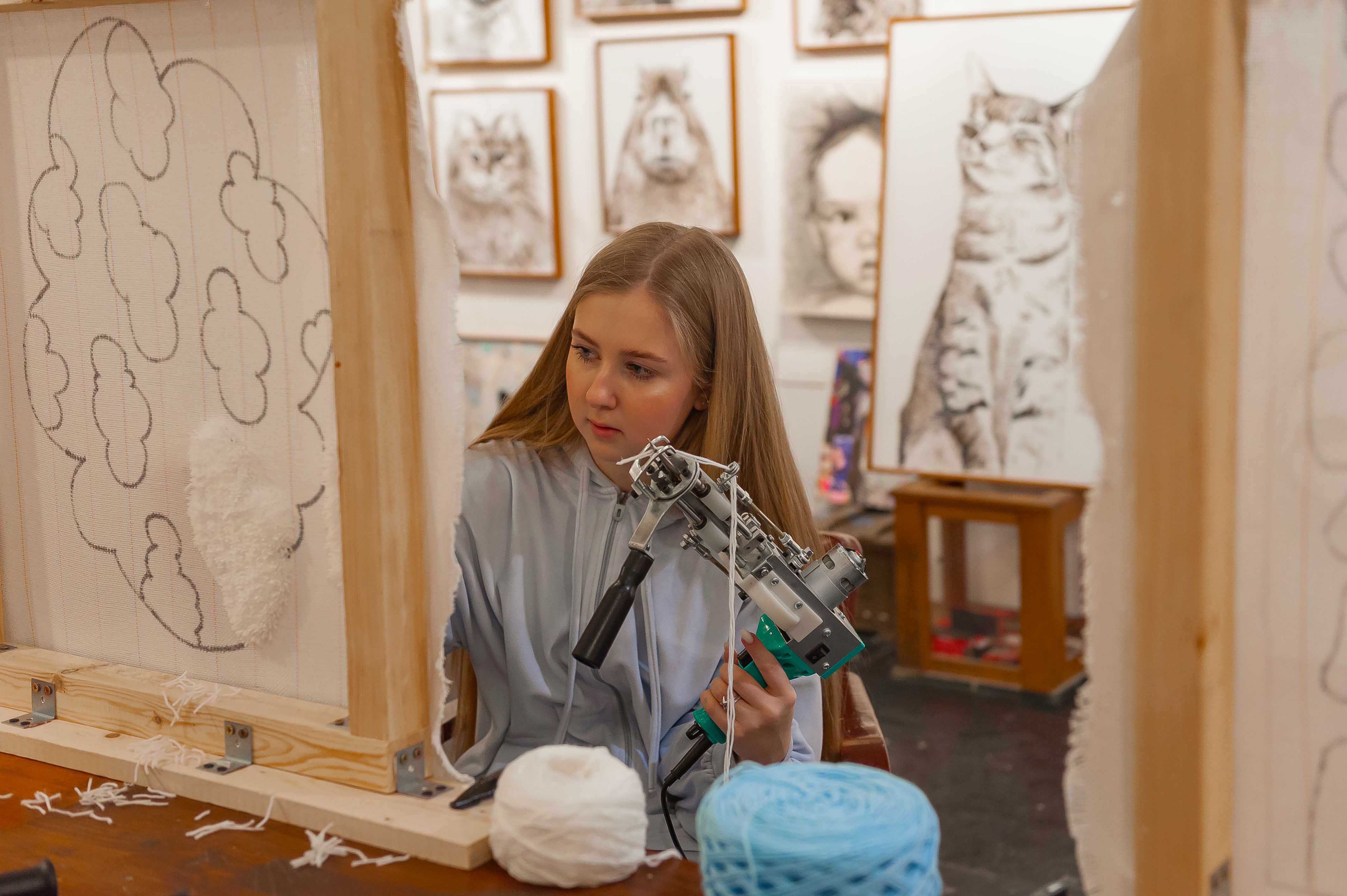 Мастер-класс по созданию ковров (тафтинг) своими руками от Ульяны Степаненко – афиша