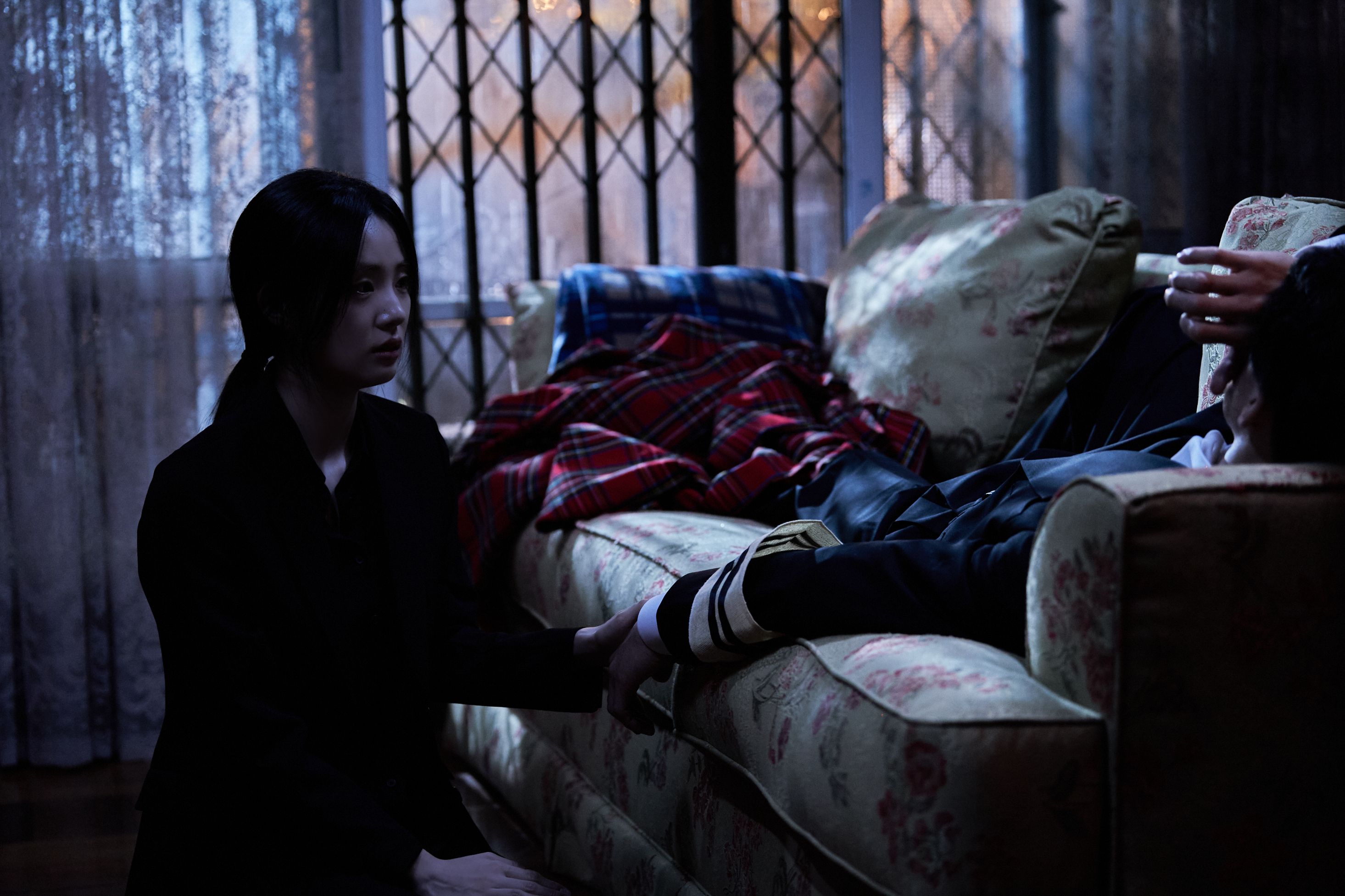 Старуха с ножом – афиша