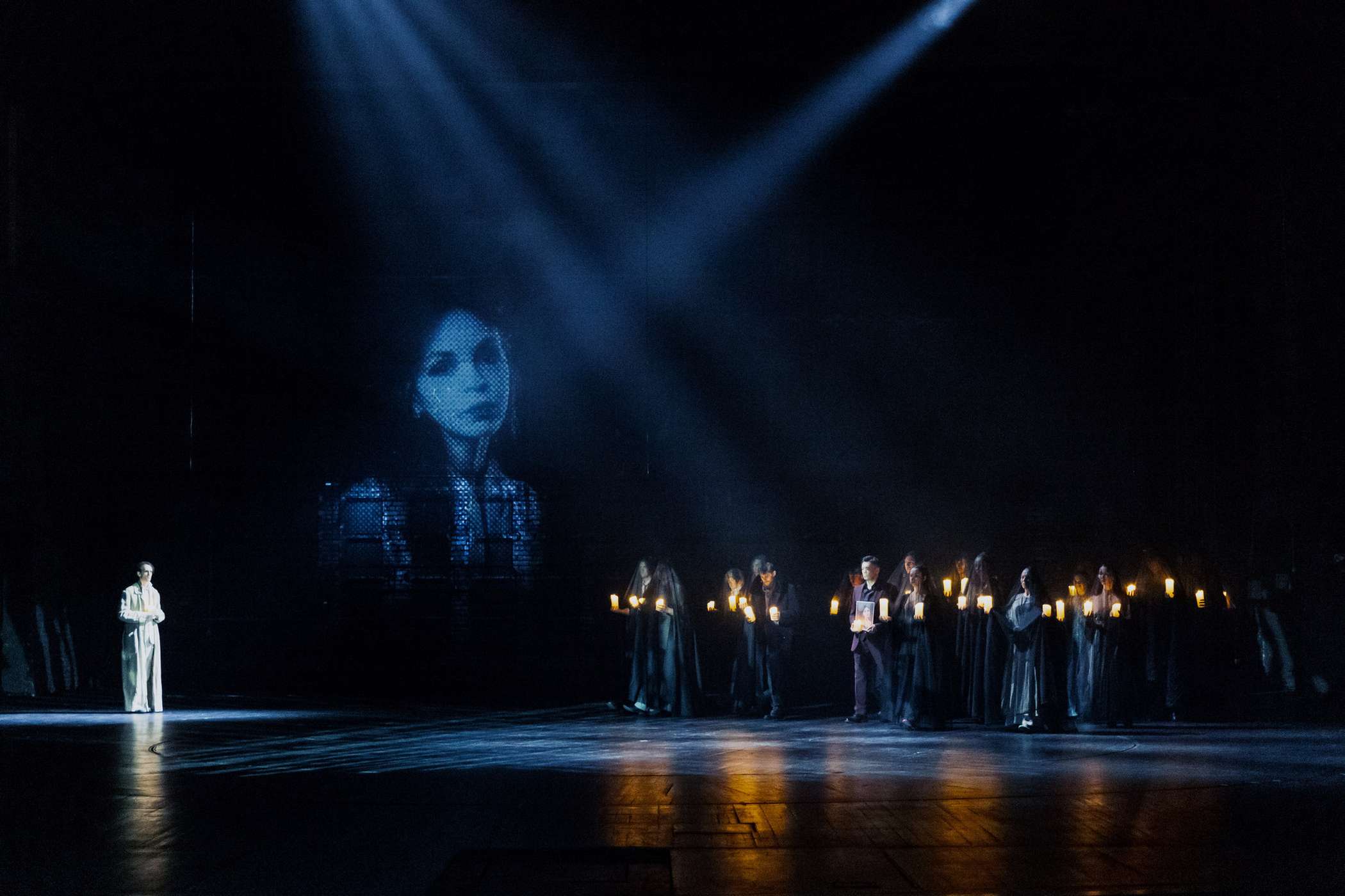 Идиот – афиша