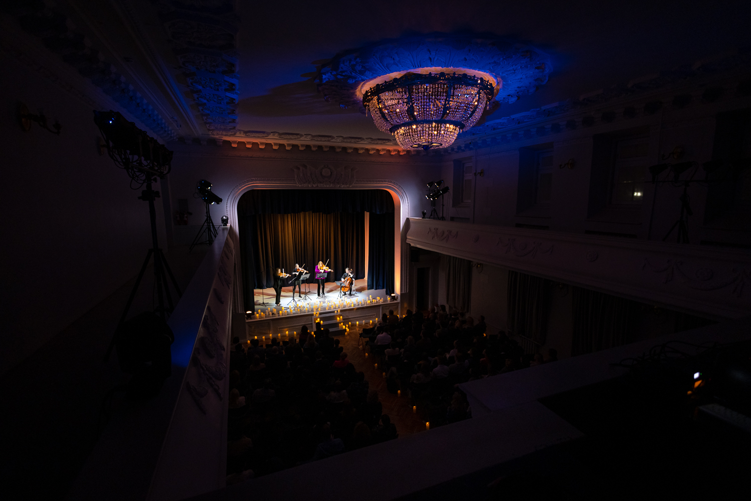 Времена года. Вивальди при свечах – афиша