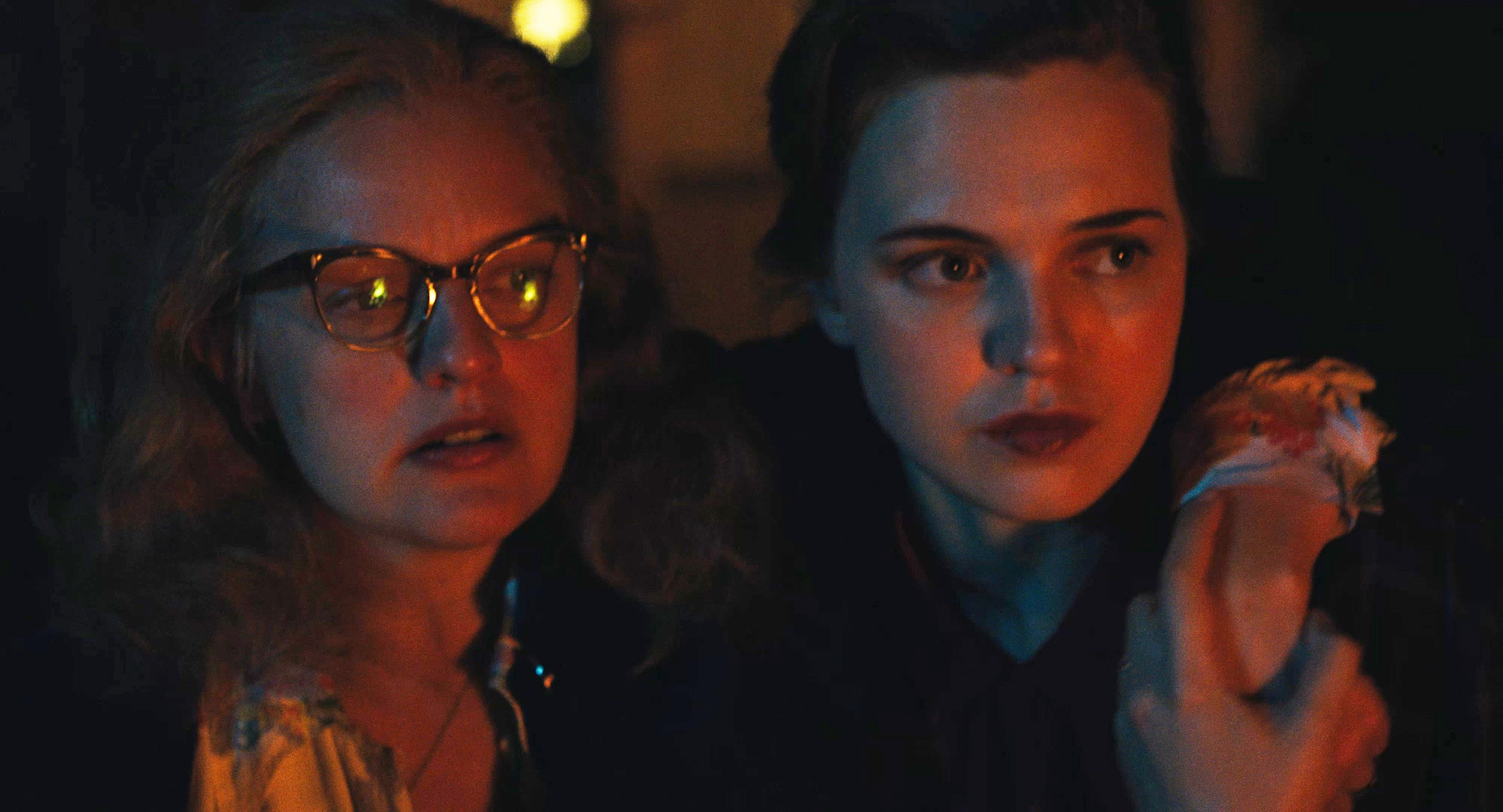 Элизабет Мосс – 'фото'