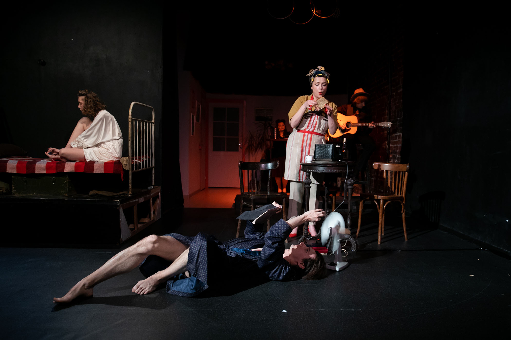 С любовью и всякой мерзостью – афиша