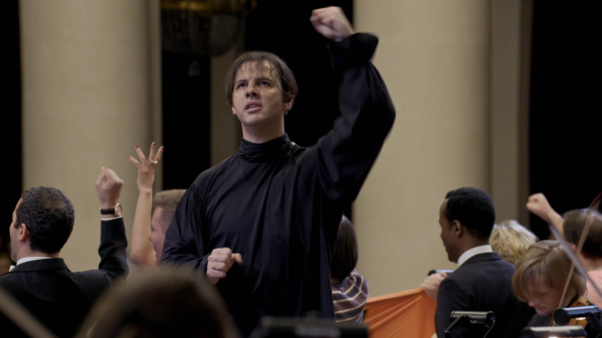 TheatreHD: Теодор Курентзис. Бунтарь от классики – афиша