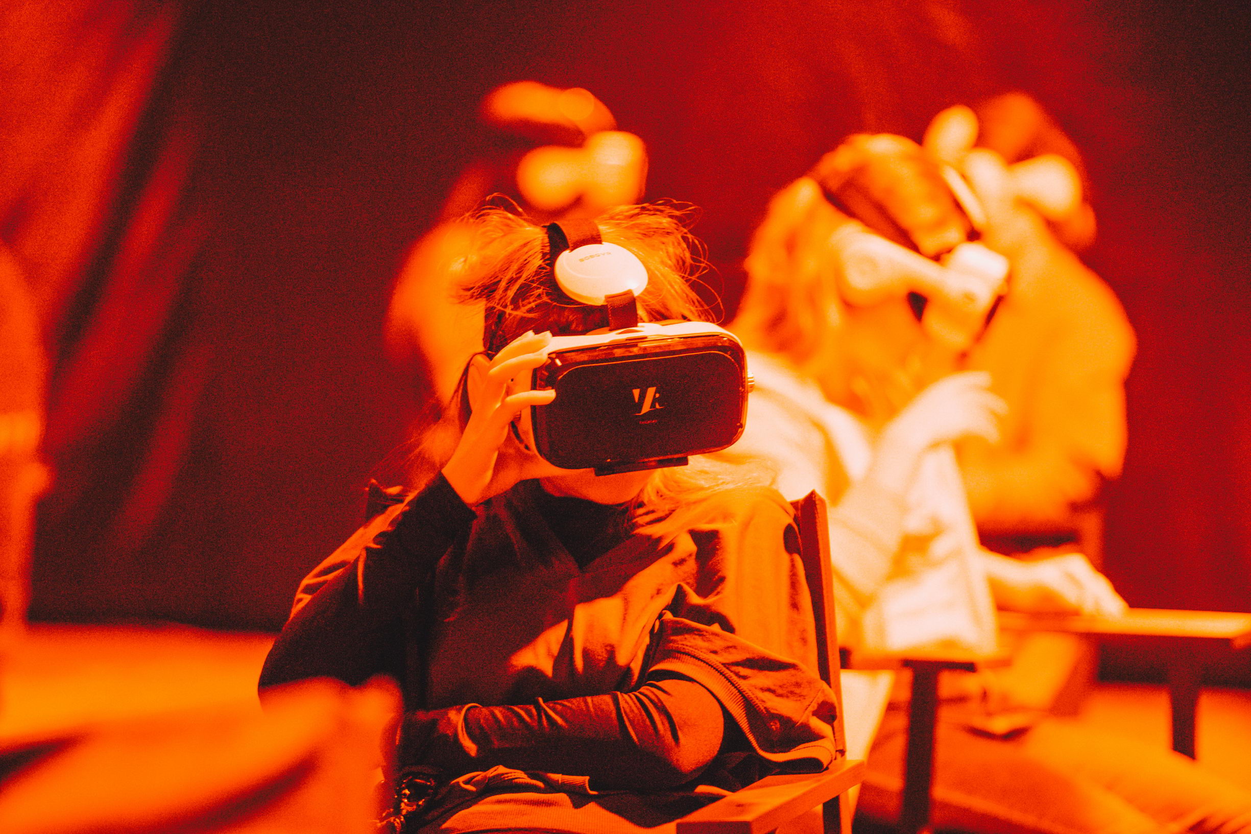 В поисках автора – афиша