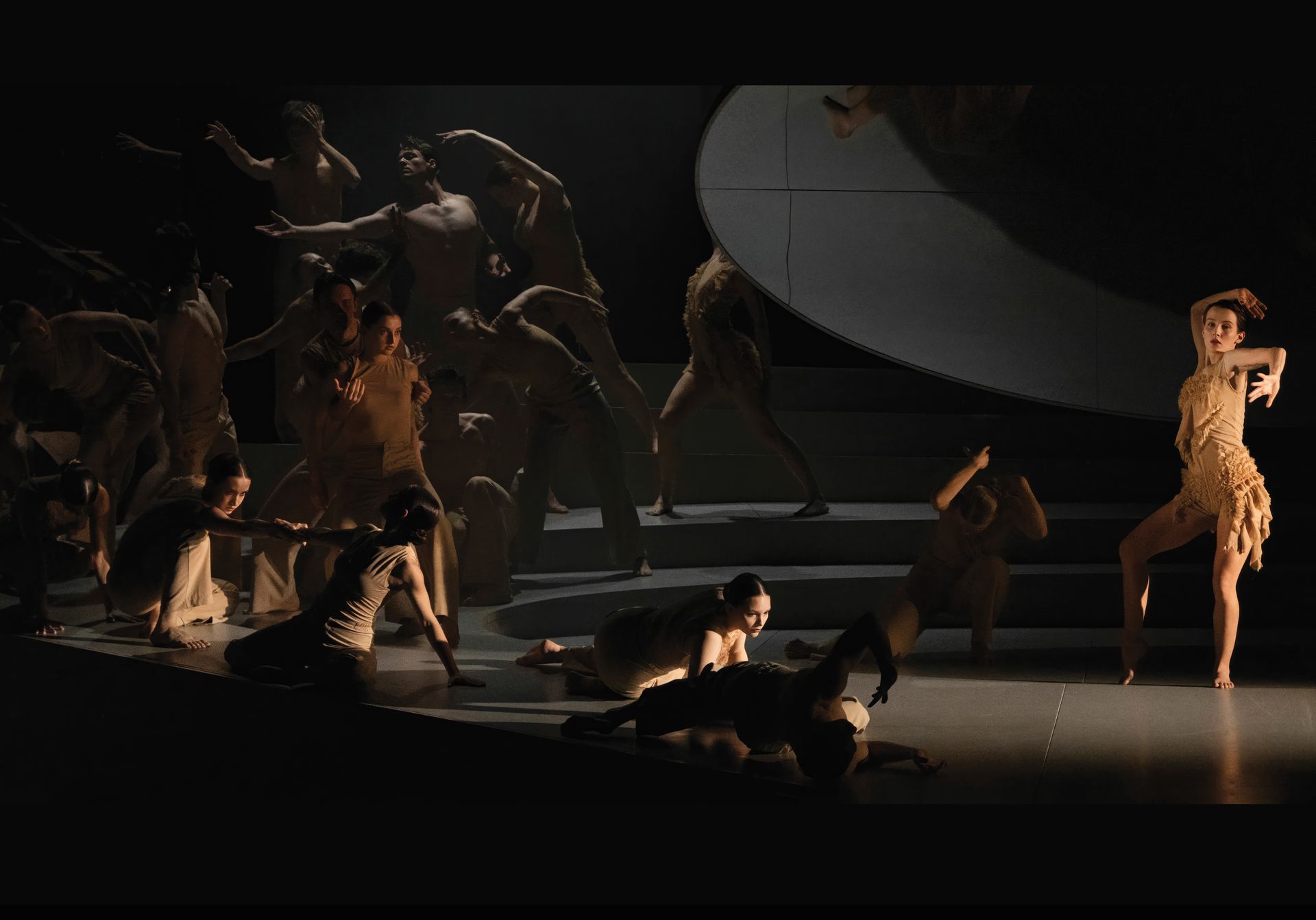 Контакт – афиша