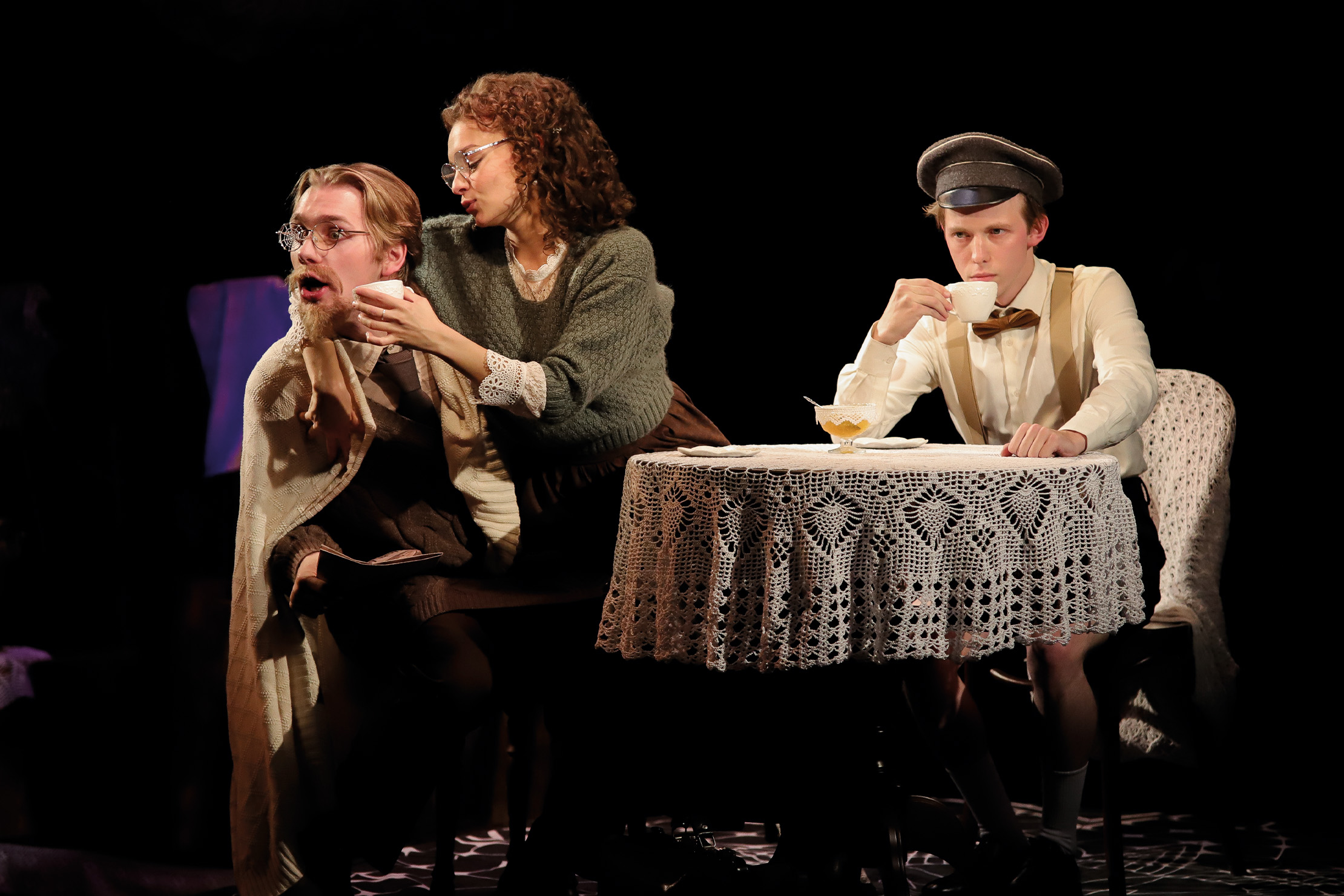 Душечка – афиша