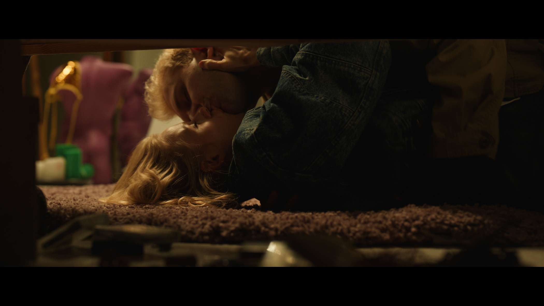 Счастлив, когда ты нет – афиша