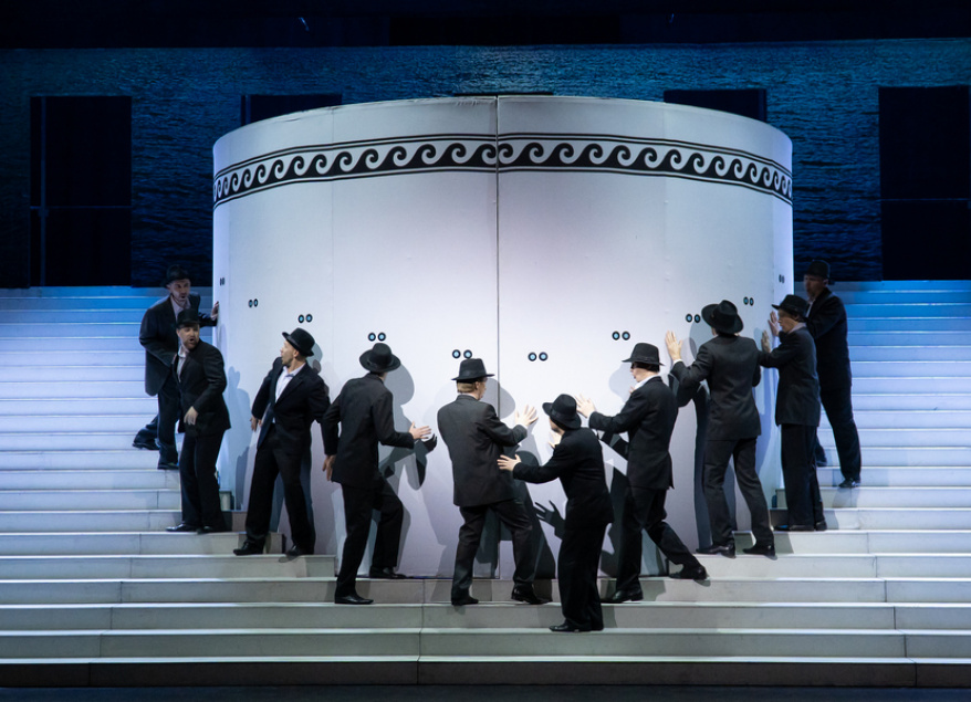 Прекрасная Елена – афиша