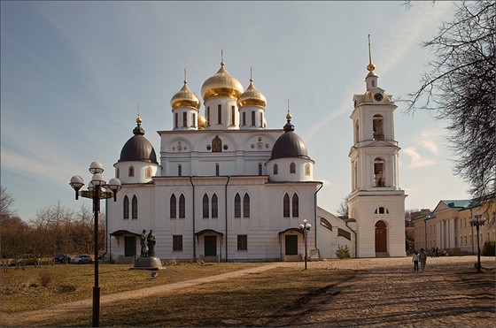 Собор Успения Пресвятой Богородицы в Дмитрове – афиша