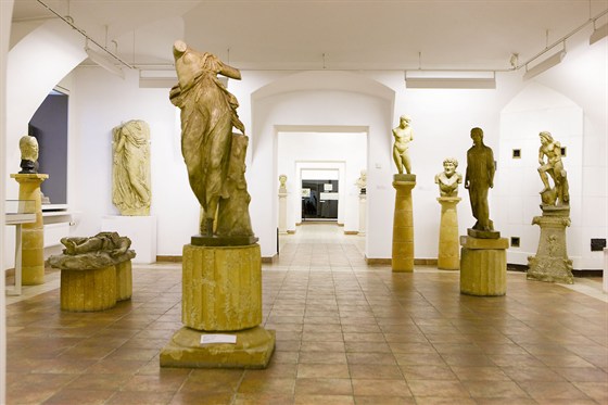 Галерея искусств Зураба Церетели, афиша на 15 апреля – афиша