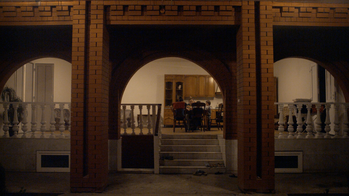 Уже темнеет – афиша